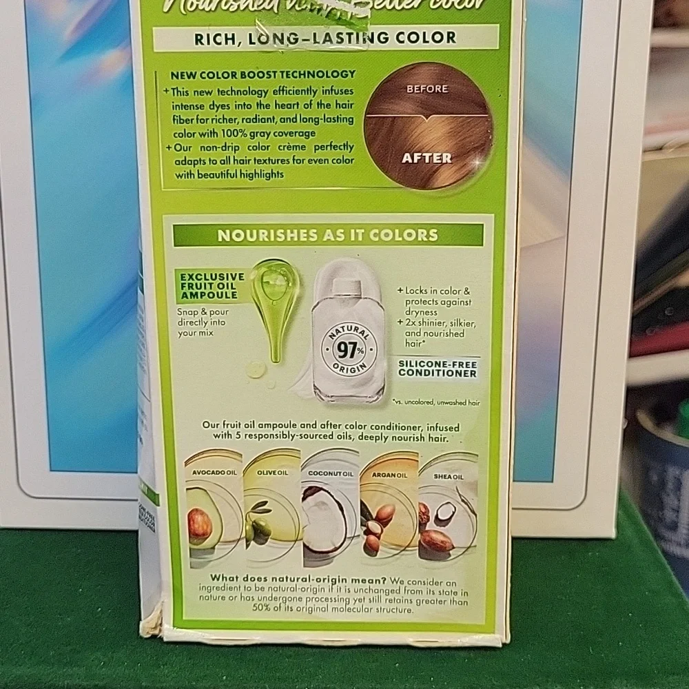 Garnier Nutrisse Ultra Crème - 73 Dark Golden Blonde New in Box